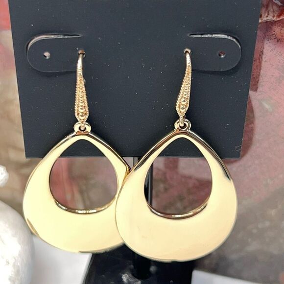 Silver Tear Drop Dangle  Earrings Laundry by Shelli Segal $16ea / 3 for $25 - Picture 8 of 10